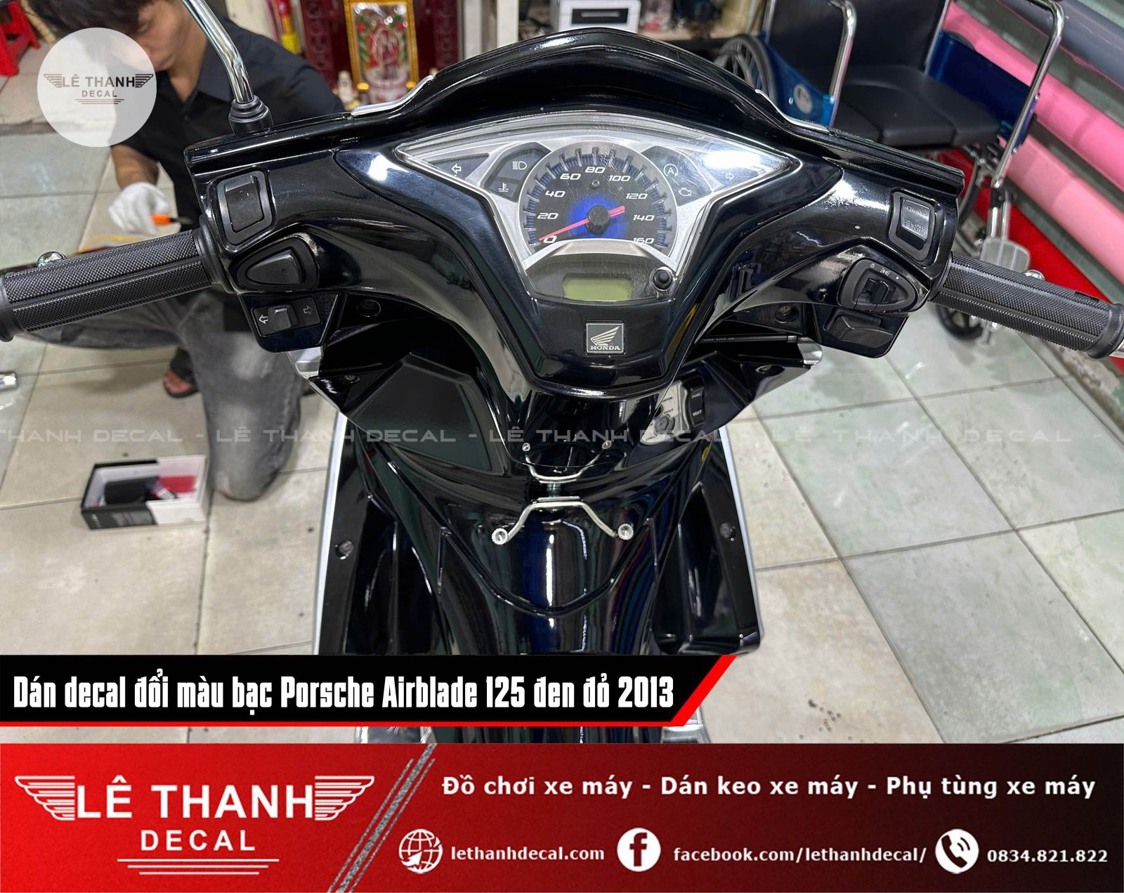 Dán decal đổi màu bạc Porsche Airblade 125 đen đỏ 2013