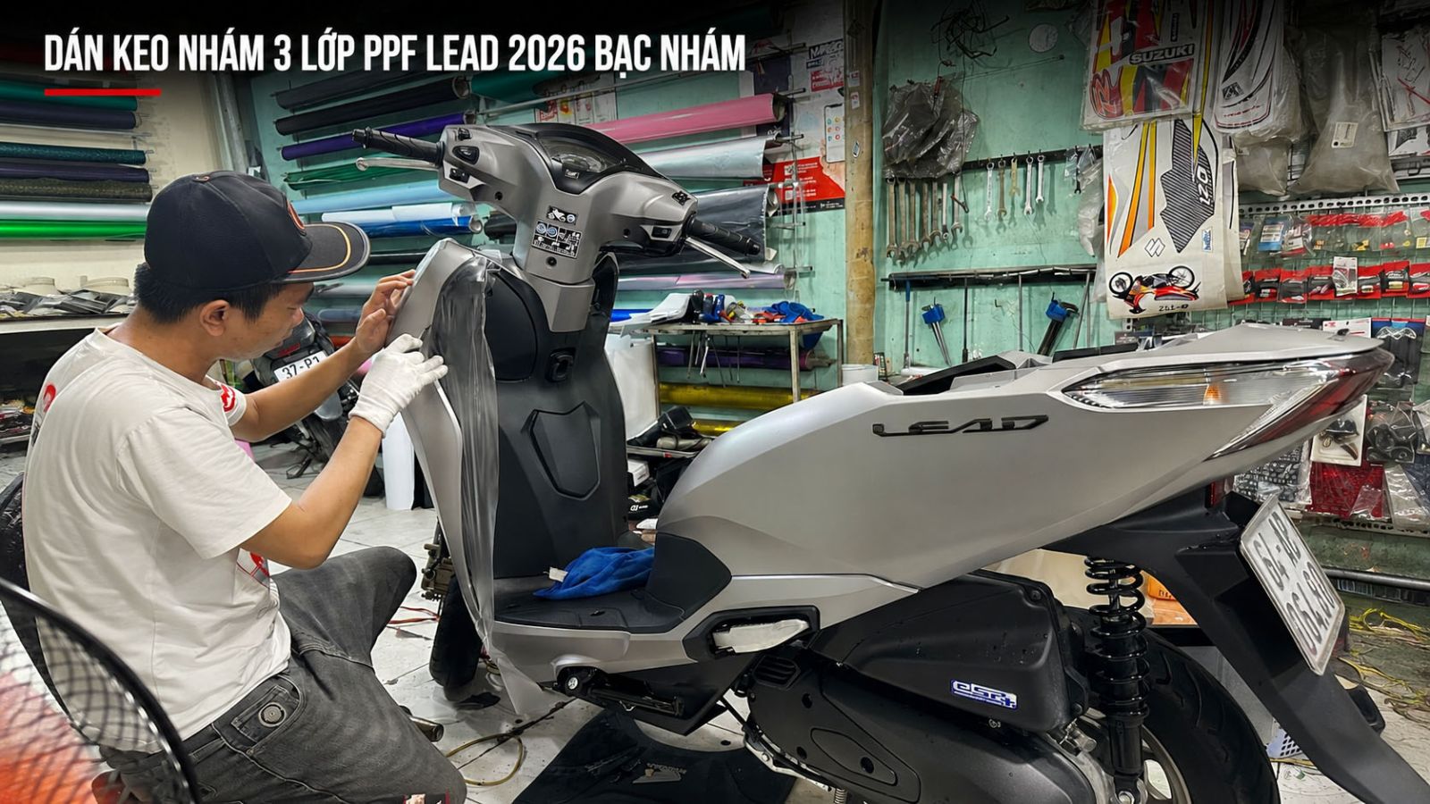 Dán keo nhám 3 lớp PPF Honda LEAD màu bạc nhám