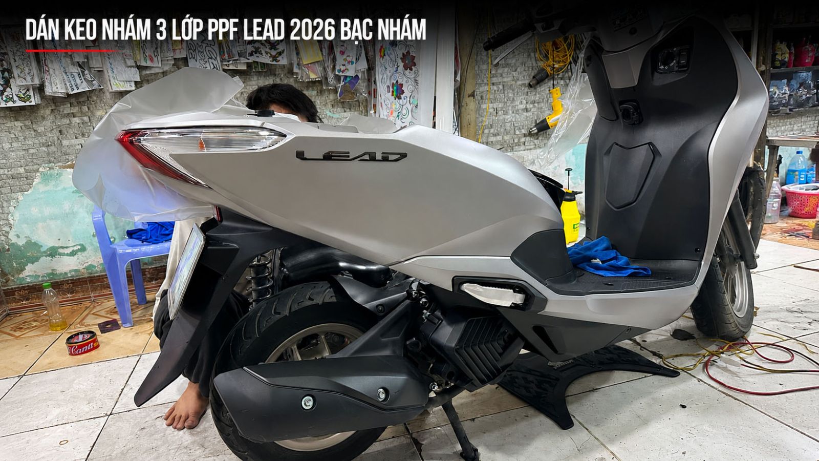 Dán keo nhám 3 lớp PPF Honda LEAD màu bạc nhám