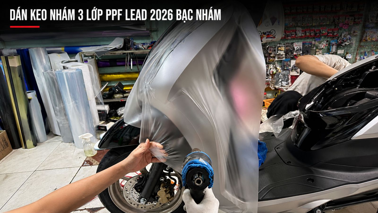 Dán keo nhám 3 lớp PPF Honda LEAD màu bạc nhám
