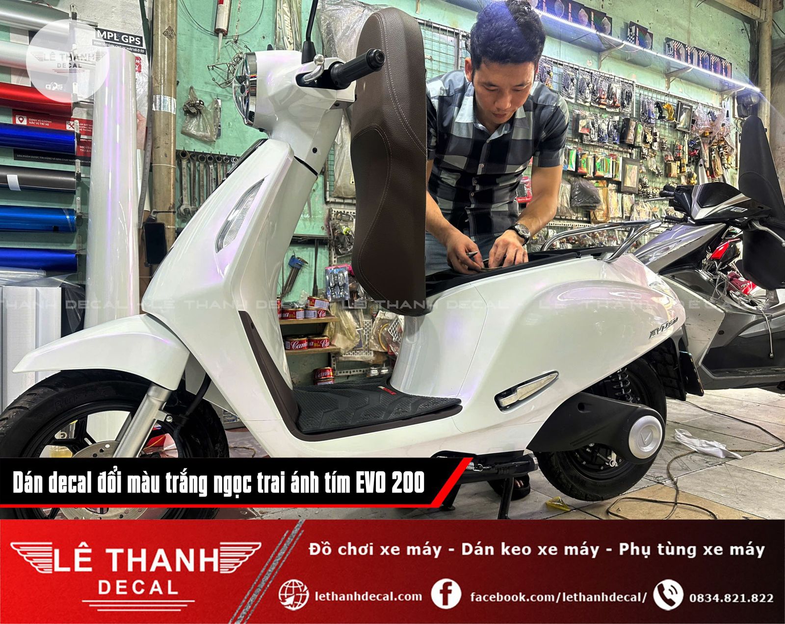 Dán decal đổi màu trắng ngọc trai ánh tím cho VinFast EVO 200