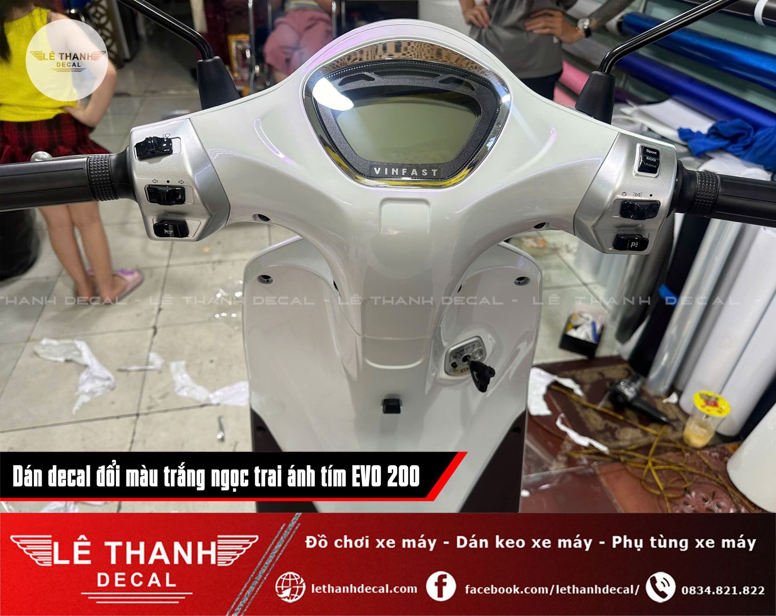 Dán decal đổi màu trắng ngọc trai ánh tím cho VinFast EVO 200