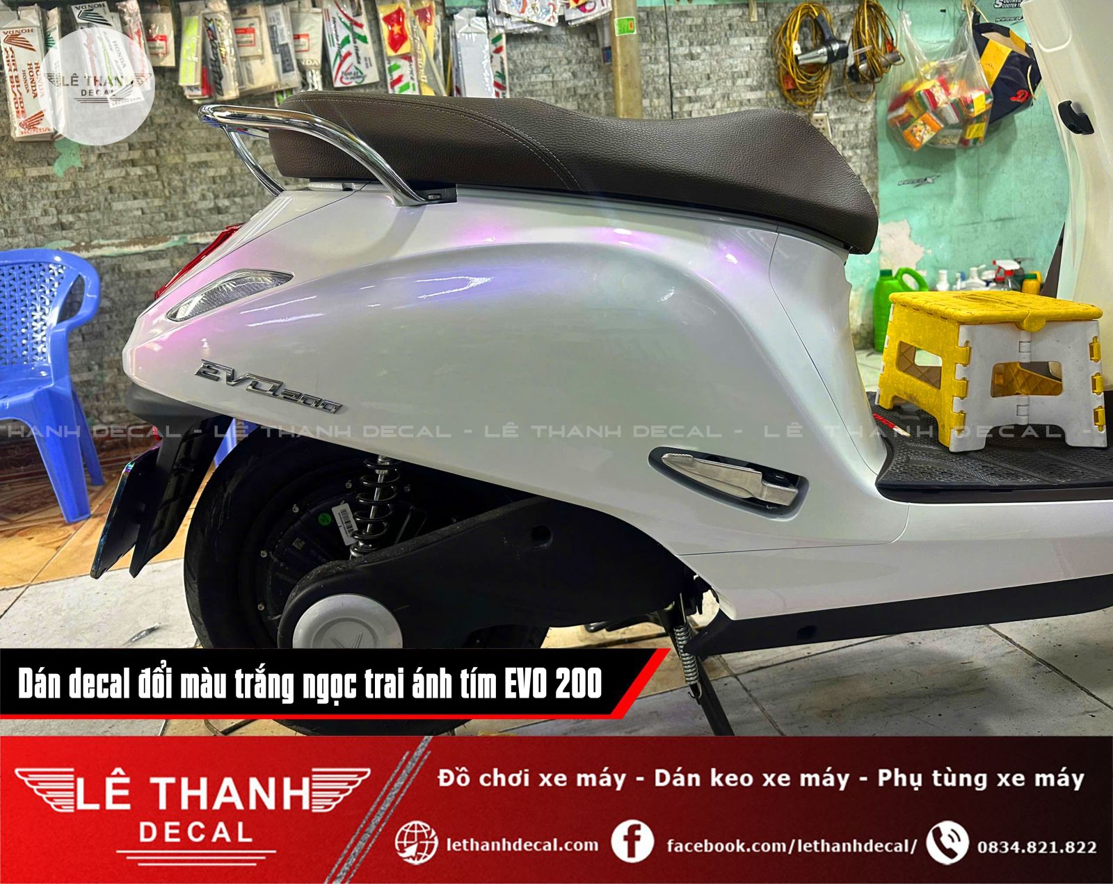 Dán decal đổi màu trắng ngọc trai ánh tím cho VinFast EVO 200