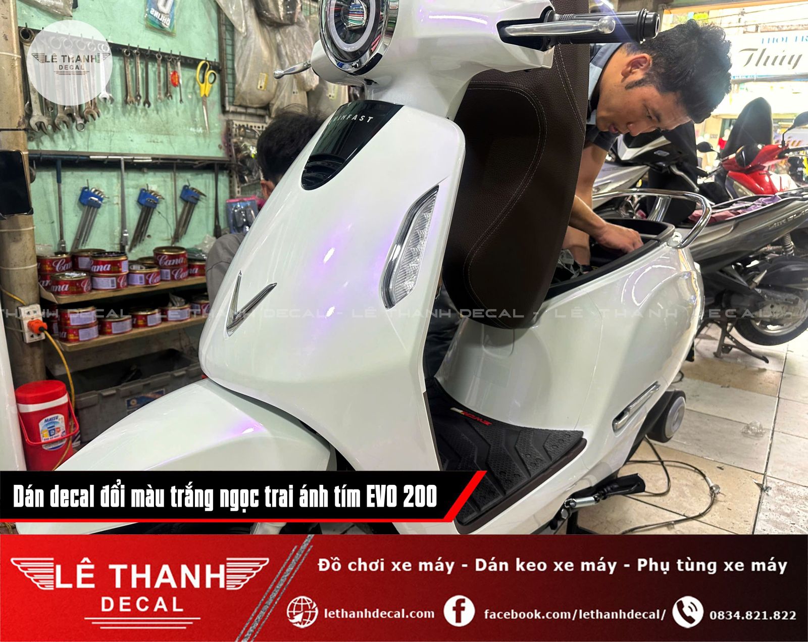 Dán decal đổi màu trắng ngọc trai ánh tím cho VinFast EVO 200