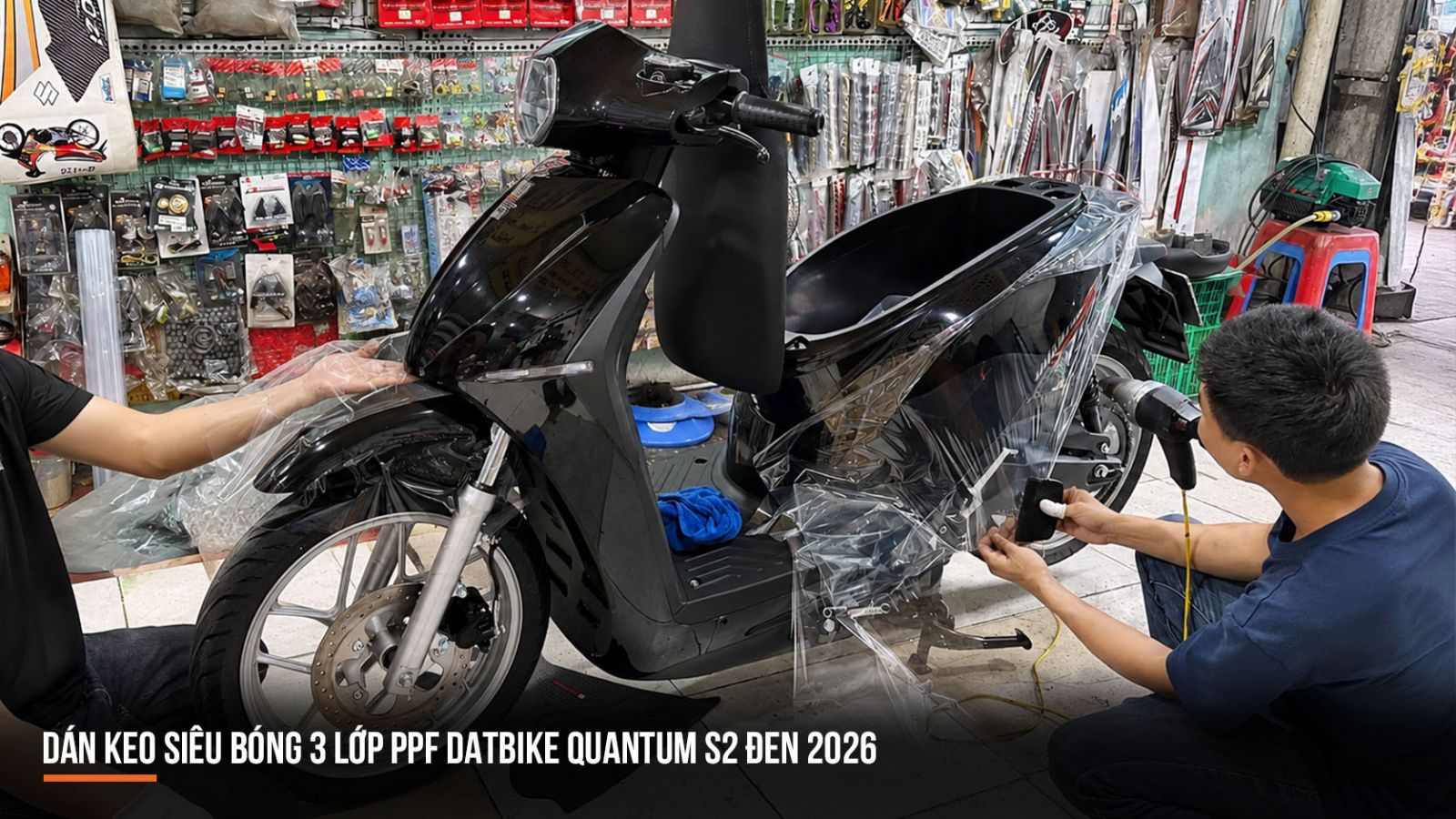 Dán keo siêu bóng 3 lớp PPF xe máy điện DatBike Quantum S2 đen 2026