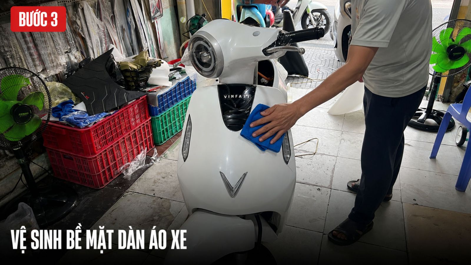 Dán keo siêu bóng 3 lớp PPF xe máy điện VinFast EVO GRAND trắng 2026