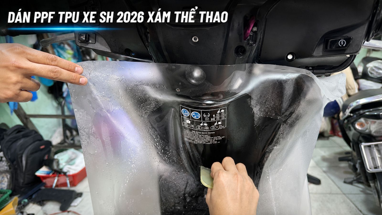 Dán PPF TPU xe máy Honda SH 2026 xám thể thao