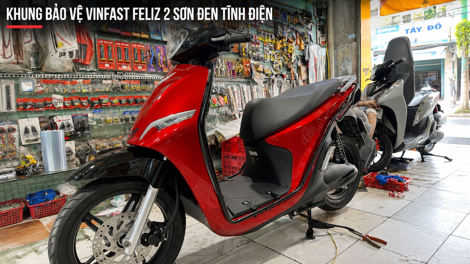 Khung bảo vệ xe máy điện VinFast Feliz 2 sơn đen tĩnh điện
