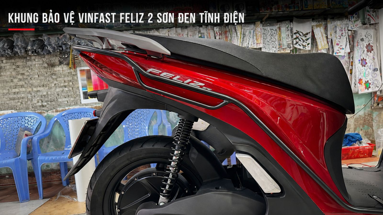 Khung bảo vệ xe máy điện VinFast Feliz 2 sơn đen tĩnh điện