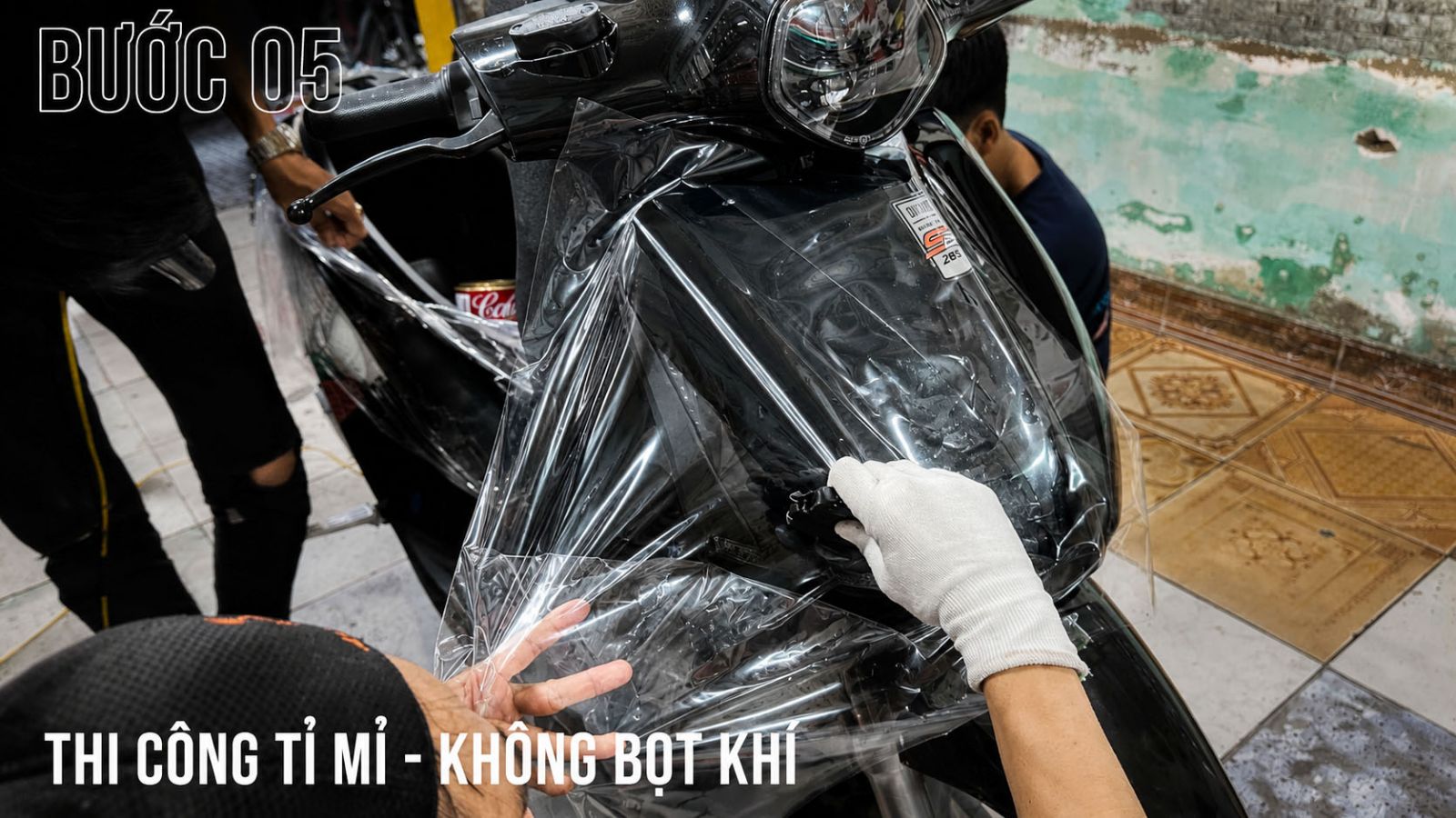 Dán xe máy điện - Giải pháp bảo vệ toàn diện tại Lê Thanh Decal