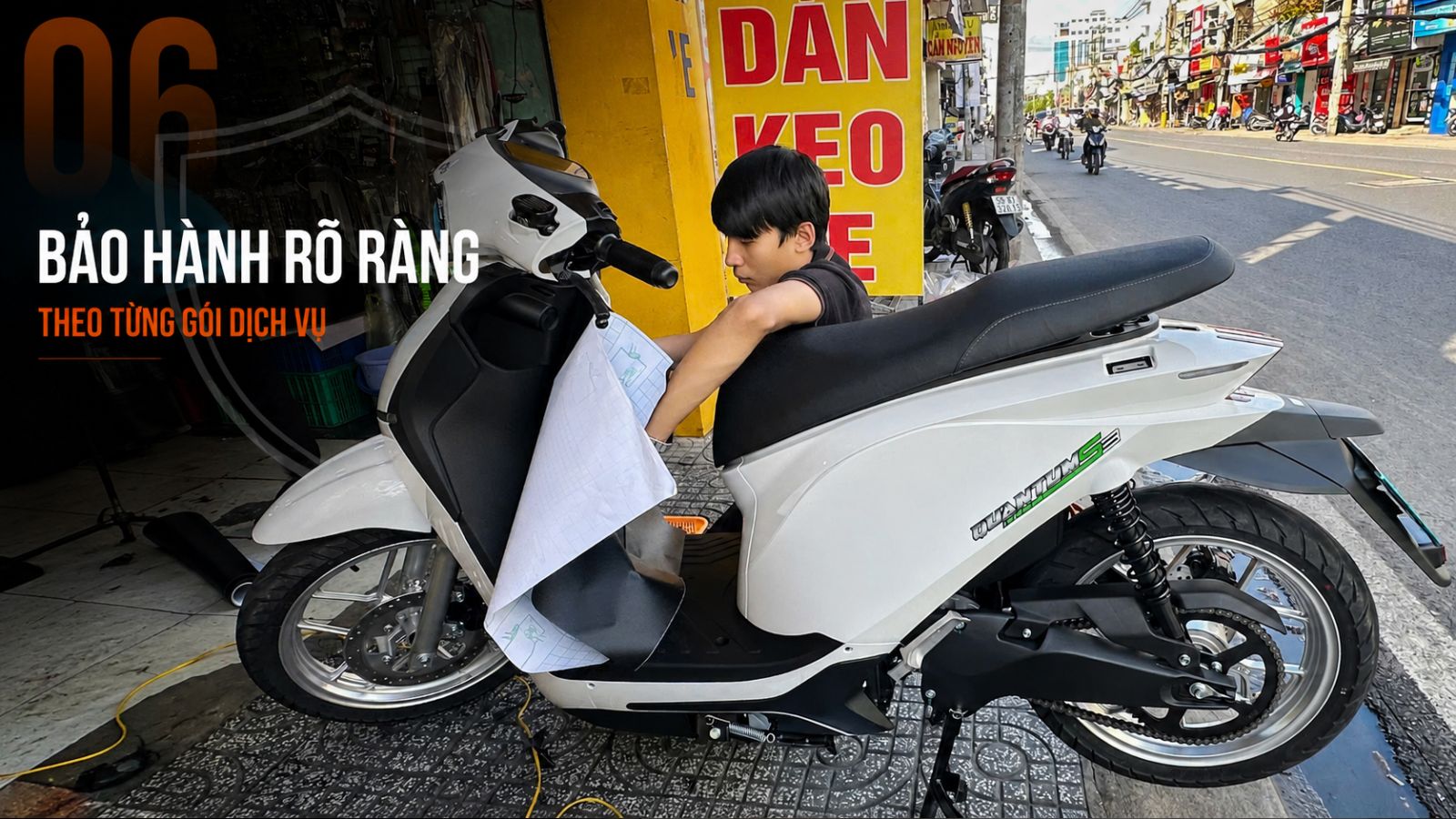 Những ưu đãi khi đặt lịch dán xe máy điện tại Lê Thanh Decal